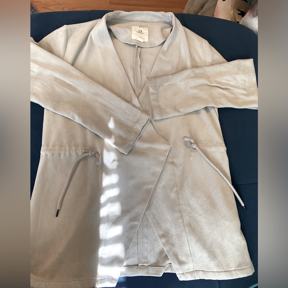 Thread supply suede jacket